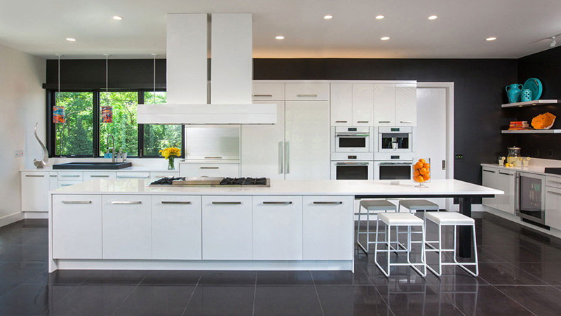 آشنایی با مزایا و معایب کابینت هایگلاس